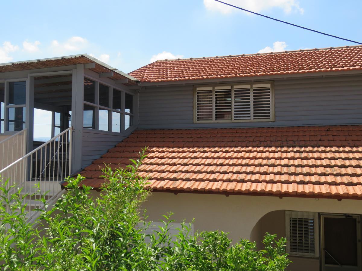 בין יער לים Villa Shelomi Dış mekan fotoğraf